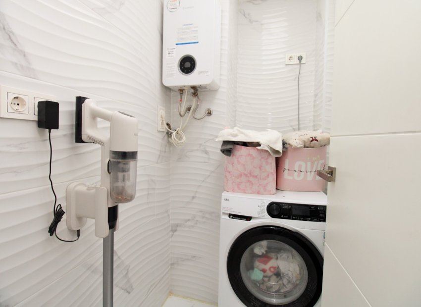 Resale - Apartment / flat - Torrevieia - Torrevieja