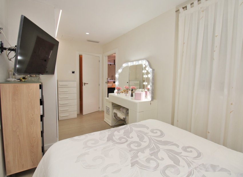 Resale - Apartment / flat - Torrevieia - Torrevieja