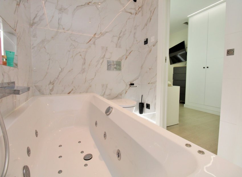 Resale - Apartment / flat - Torrevieia - Torrevieja