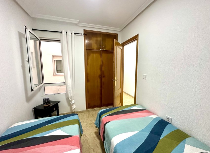 Resale - Apartment / flat - Torrevieia - Torrevieja