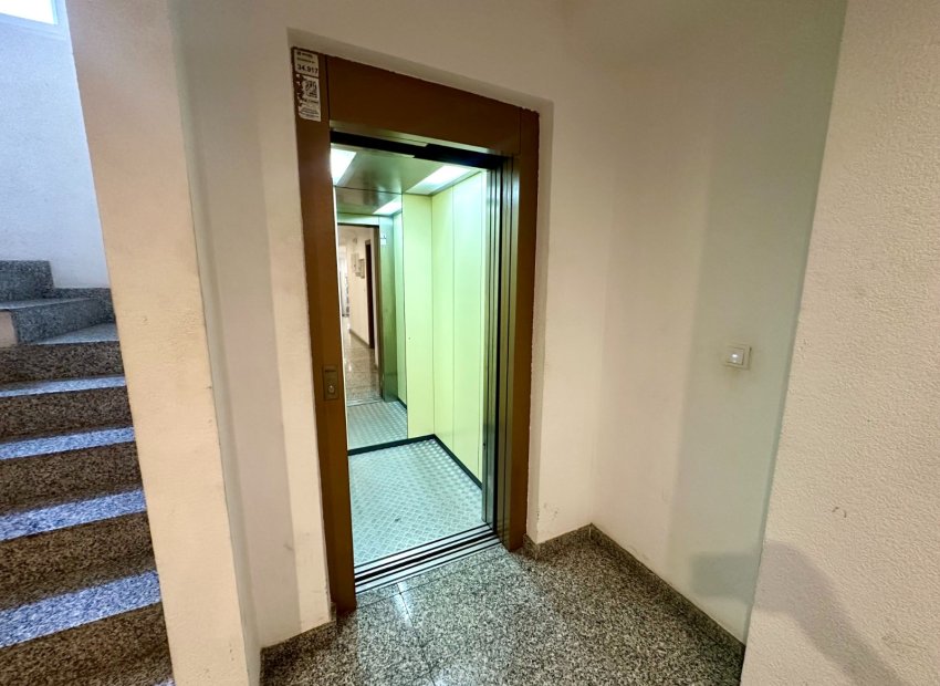 Resale - Apartment / flat - Torrevieia - Torrevieja