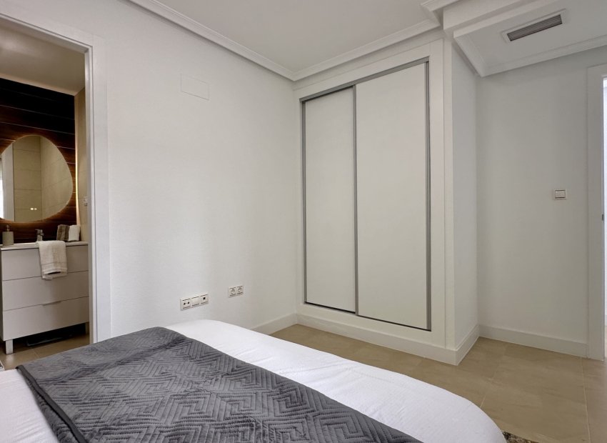 Resale - Apartment / flat - Torrevieia - Torrevieja