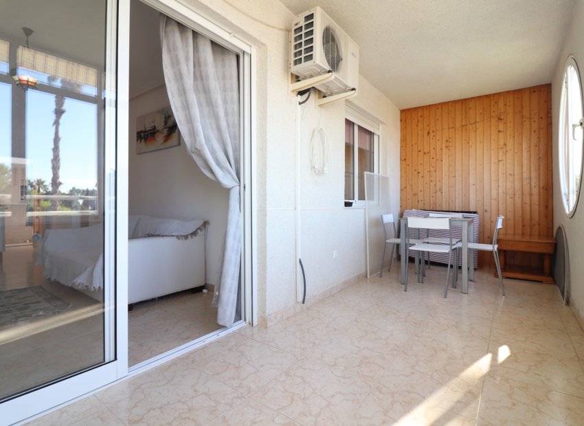 Resale - Apartment / flat - Torrevieja - San Luis