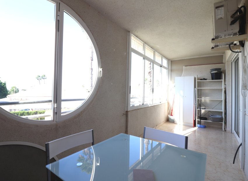 Resale - Apartment / flat - Torrevieja - San Luis