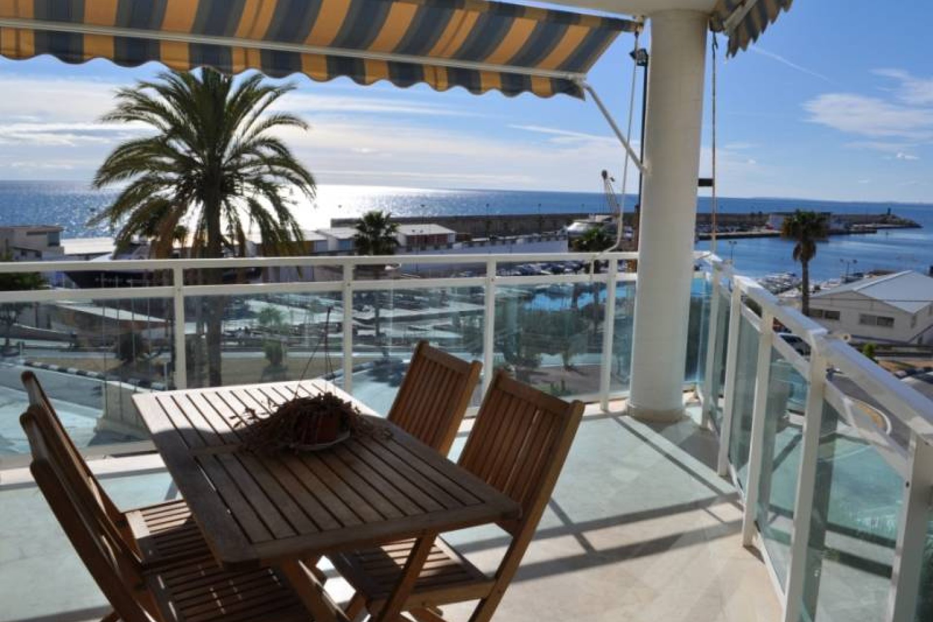 Resale - Apartment / flat - Villajoyosa - Varadero/ Estudiantes beach