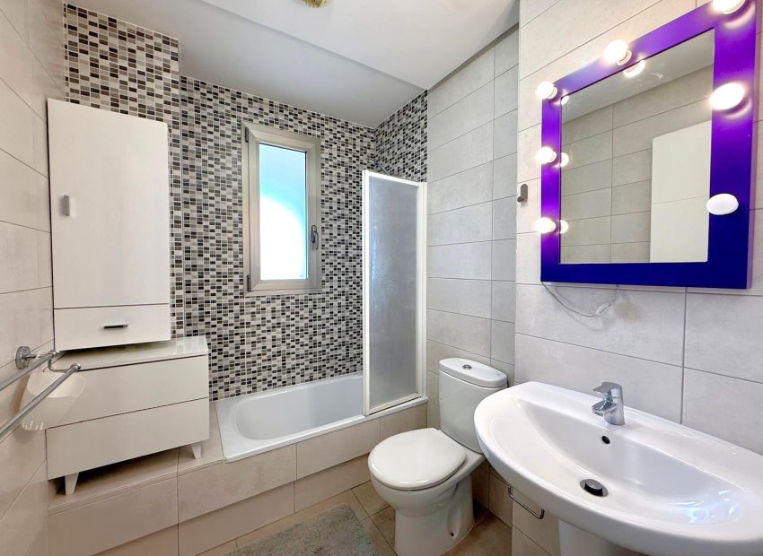 Resale - Apartment / flat - Villamartín - Los Dolses