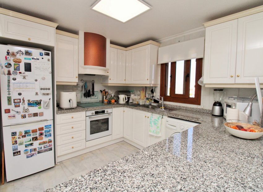 Resale - Apartment / flat - Villamartín - PAU 8