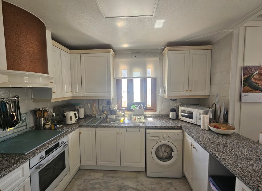 Resale - Apartment / flat - Villamartín - PAU 8