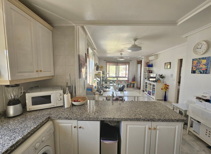 Resale - Apartment / flat - Villamartín - PAU 8