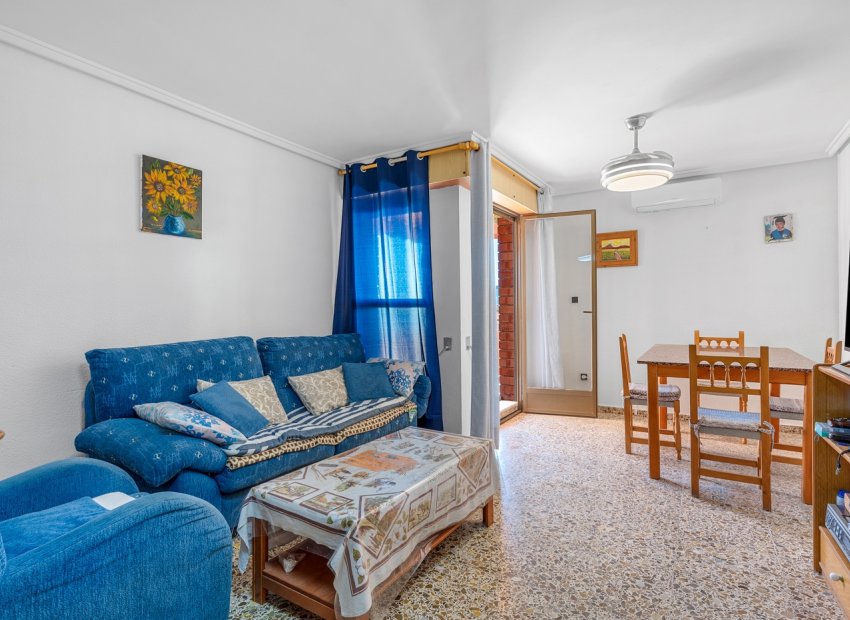 Resale - Apartments - Flats - Arenales del Sol - Segunda linea playa
