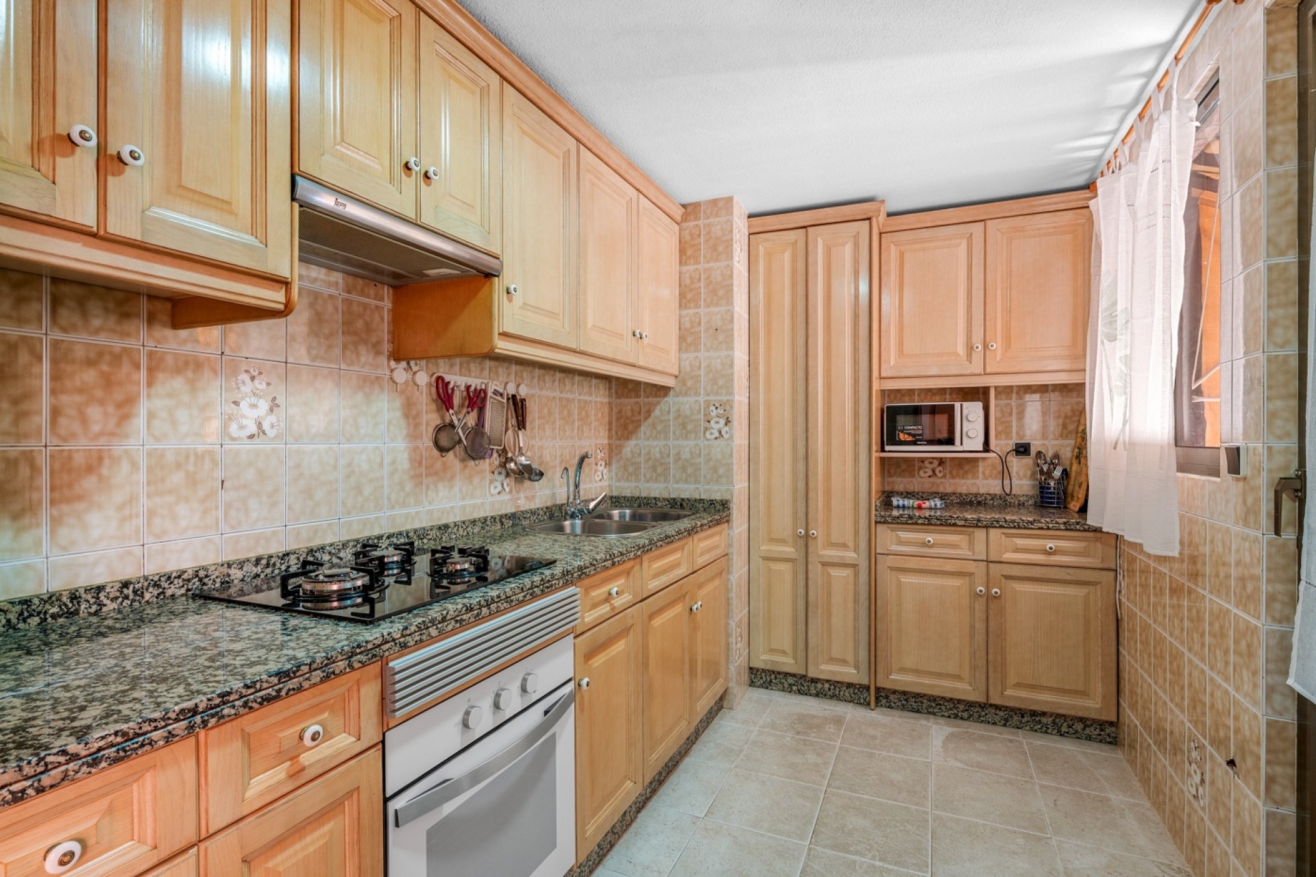 Resale - Apartments - Flats - Arenales del Sol - Segunda linea playa