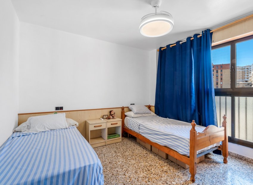 Resale - Apartments - Flats - Arenales del Sol - Segunda linea playa
