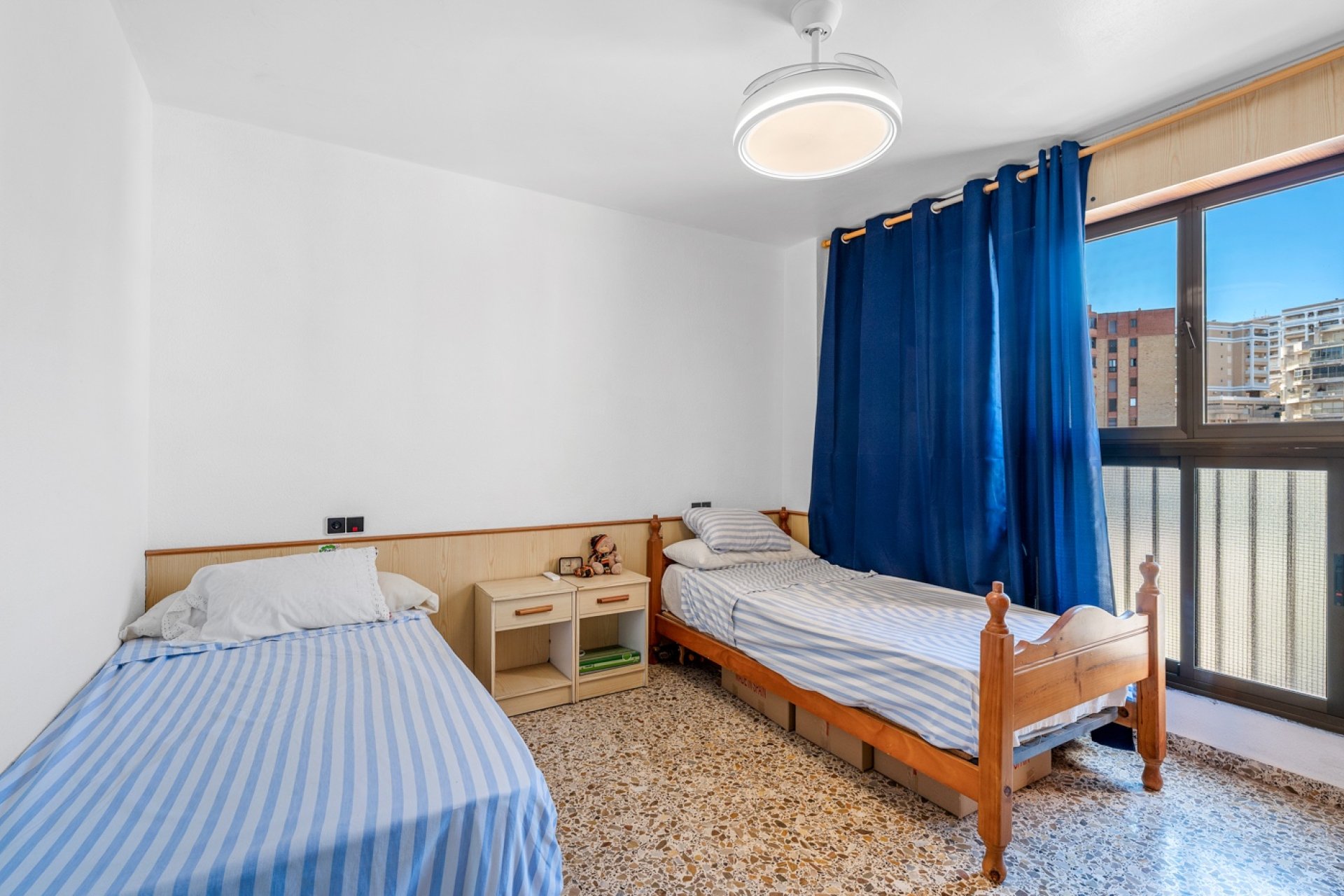 Resale - Apartments - Flats - Arenales del Sol - Segunda linea playa
