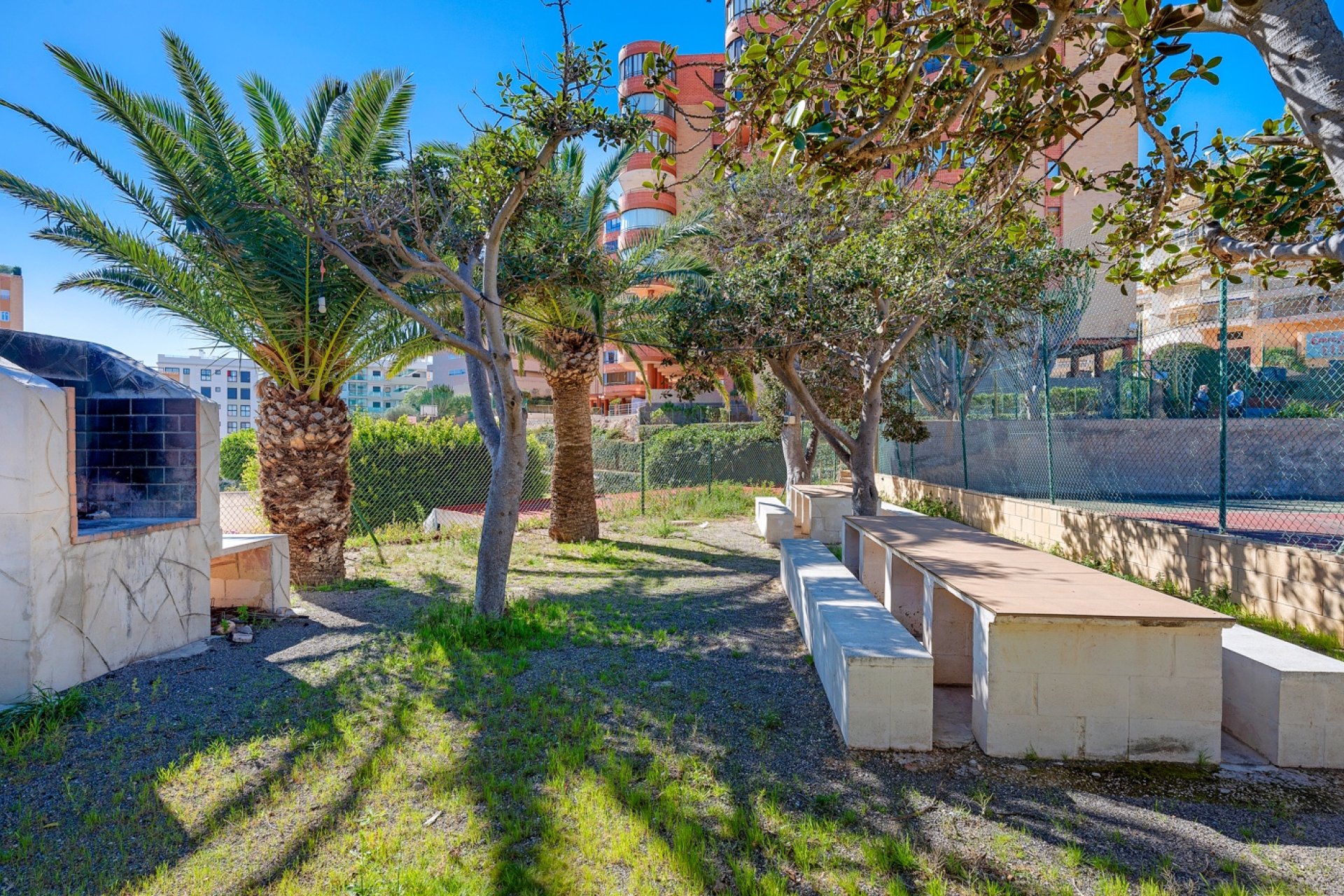 Resale - Apartments - Flats - Arenales del Sol - Segunda linea playa