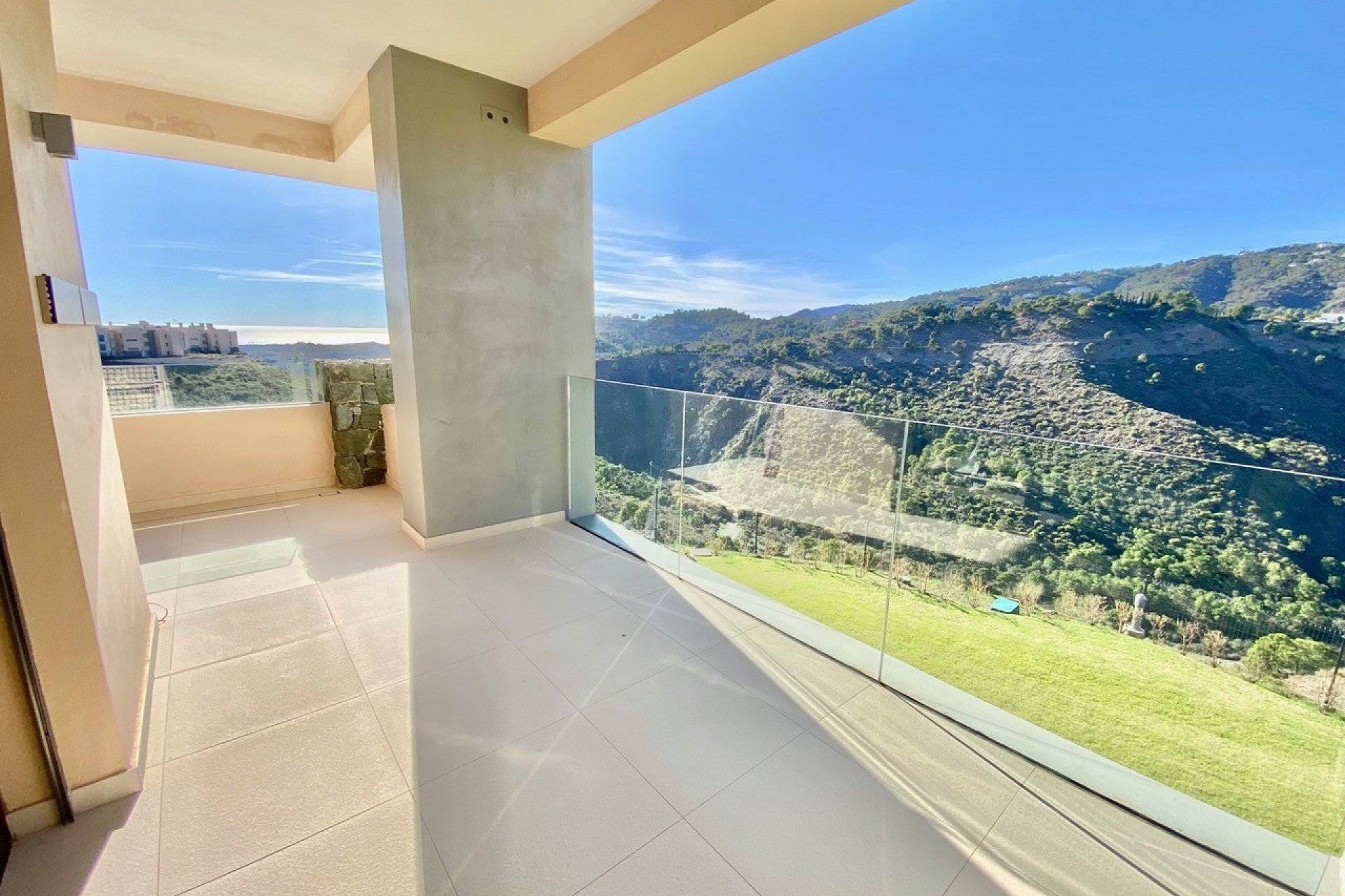 Resale - Apartments - Flats - Benahavís - La Quinta