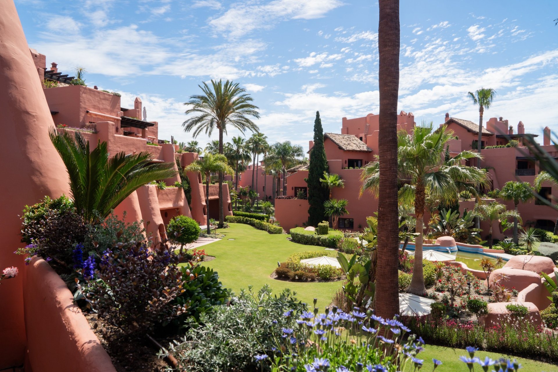 Resale - Apartments - Flats - Estepoa - New Golden Mile