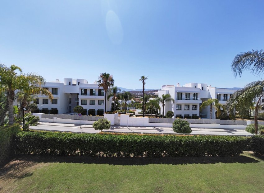Resale - Apartments - Flats - Estepoa - New Golden Mile