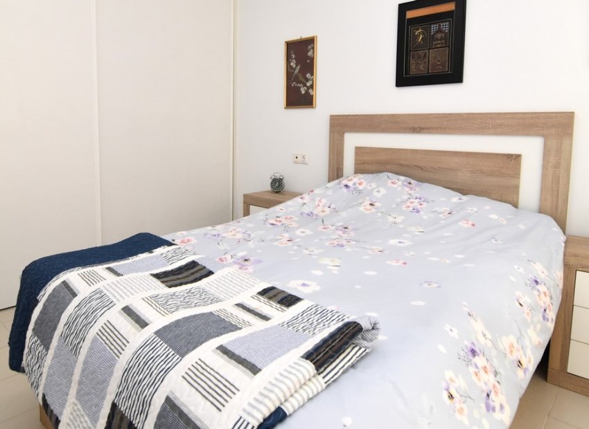 Resale - Apartments - Flats - Guardamar del Segura