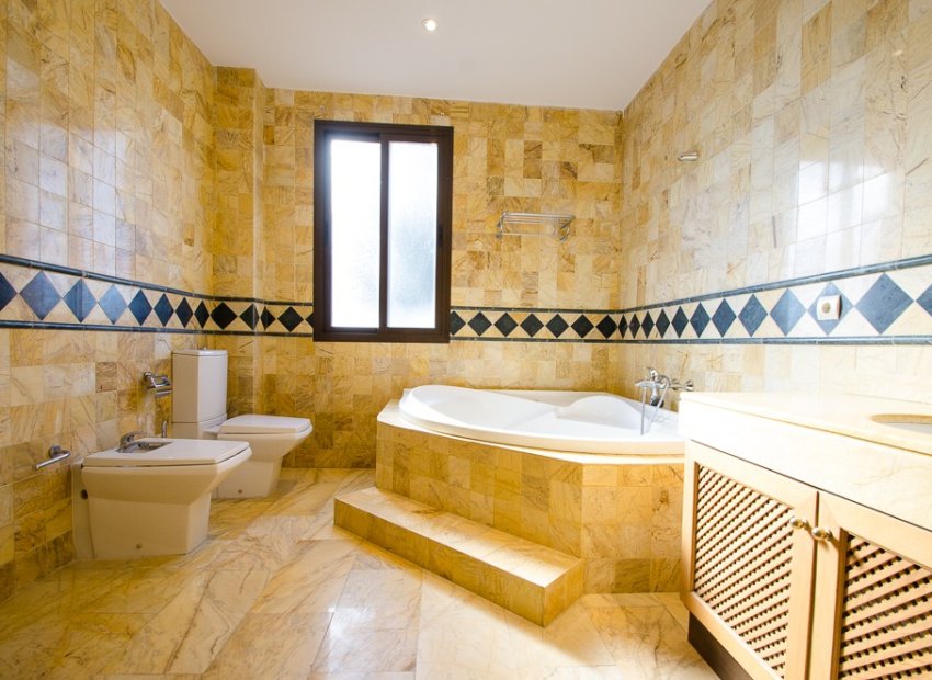 Resale - Apartments - Flats - Marbella - La Mairena