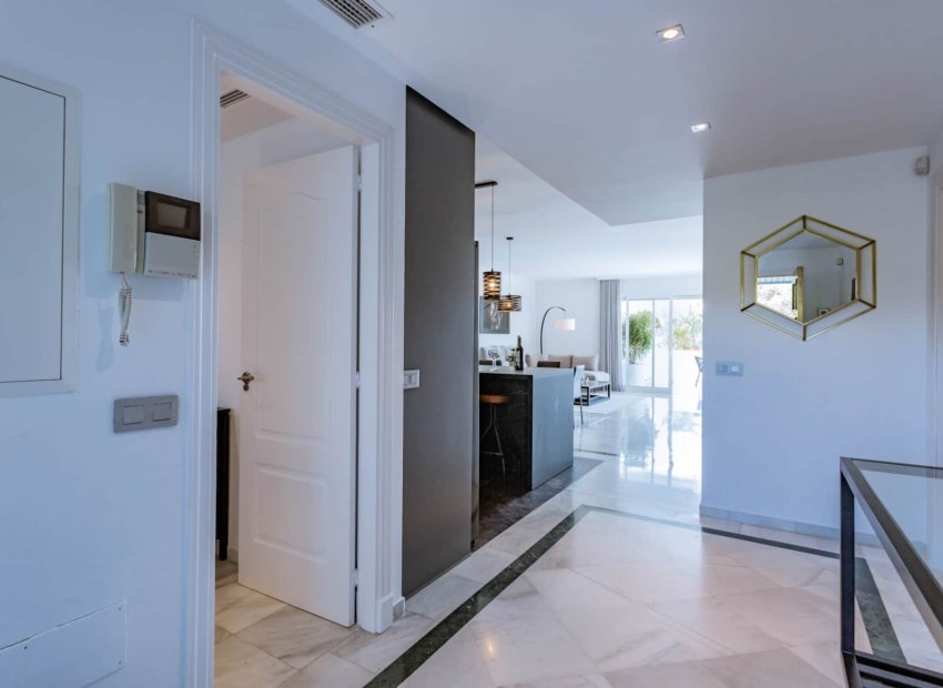Resale - Apartments - Flats - Marbella - Los Monteros