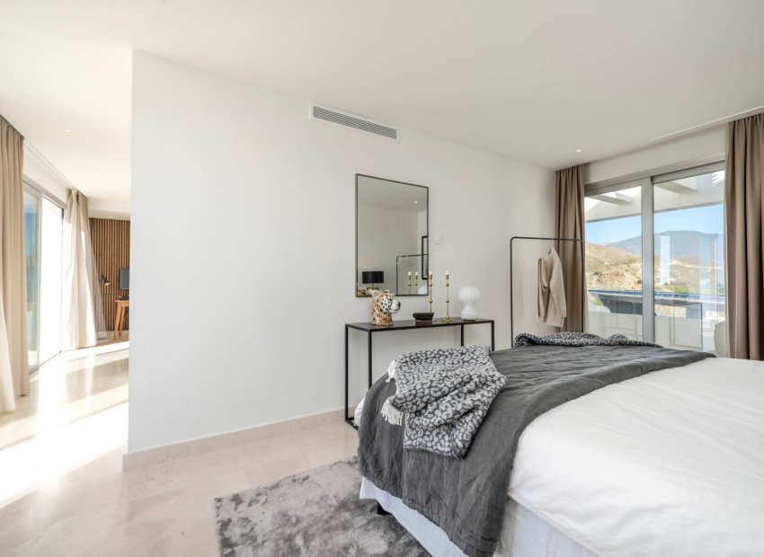 Resale - Apartments - Flats - Marbella - Nueva Andalucía