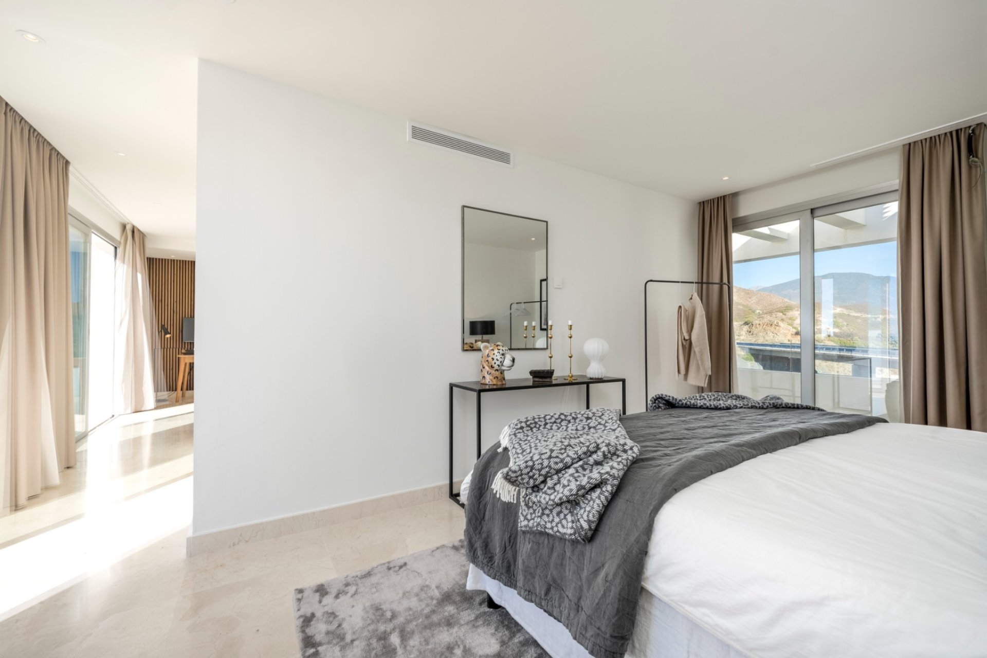 Resale - Apartments - Flats - Marbella - Nueva Andalucía
