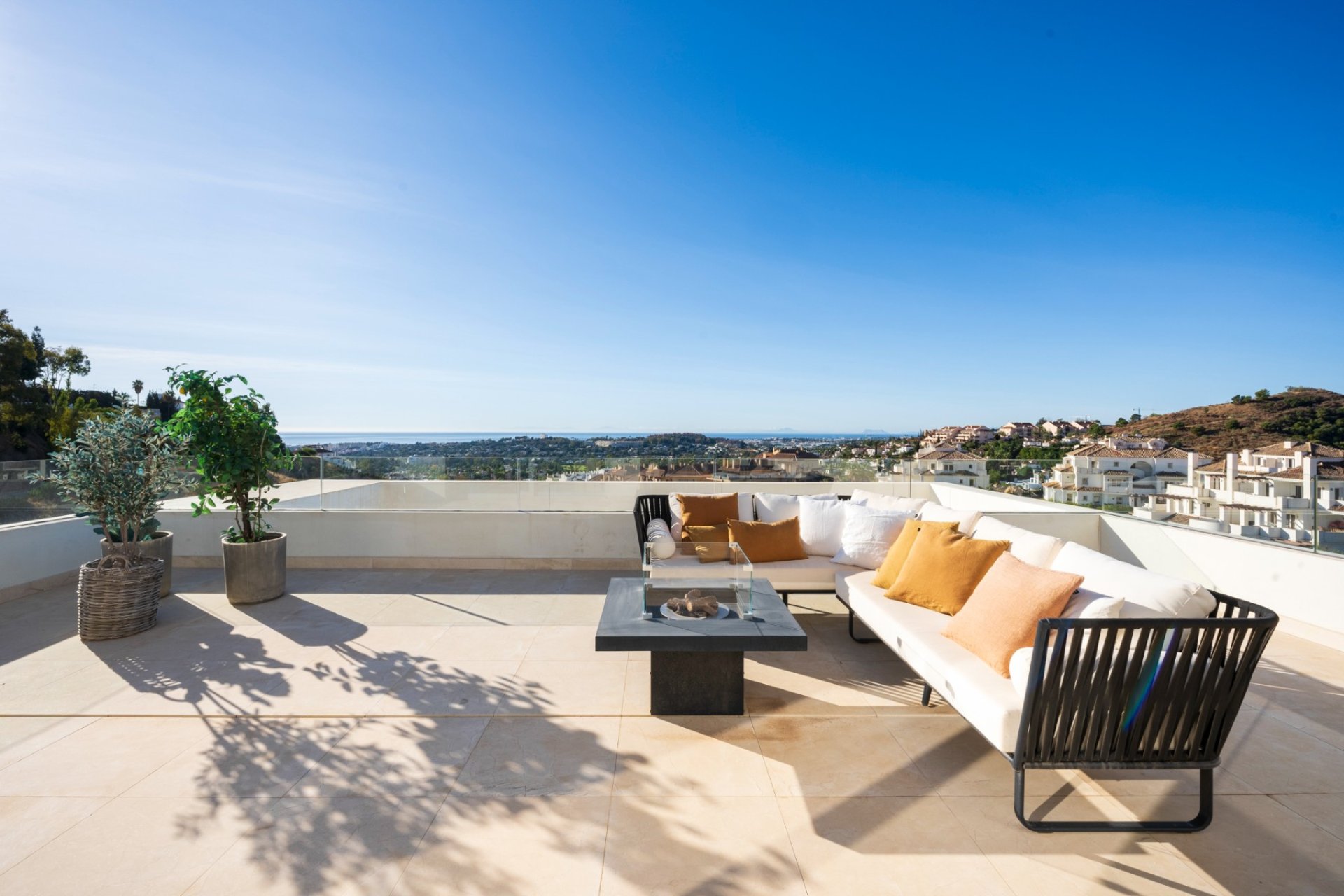 Resale - Apartments - Flats - Marbella - Nueva Andalucía
