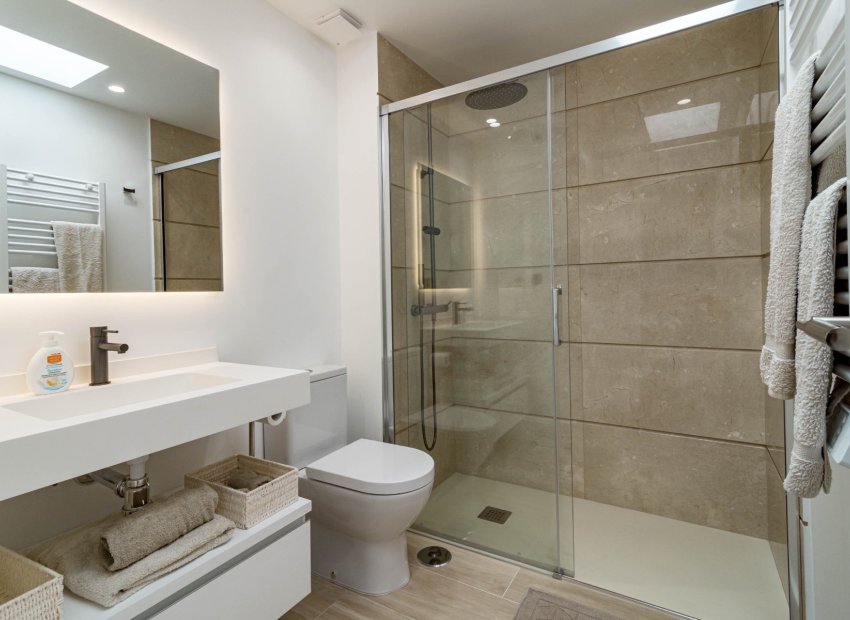 Resale - Apartments - Flats - Marbella - Nueva Andalucía