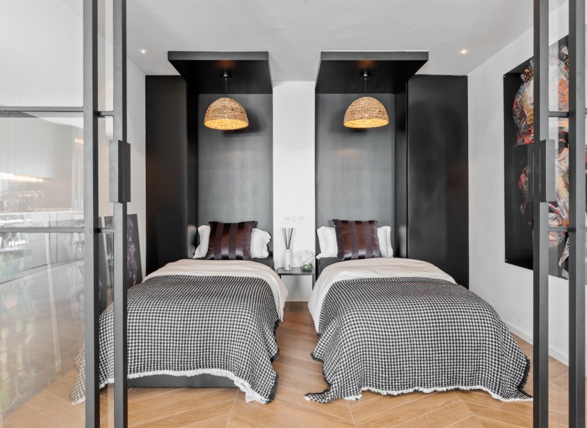 Resale - Apartments - Flats - Marbella - Nueva Andalucía