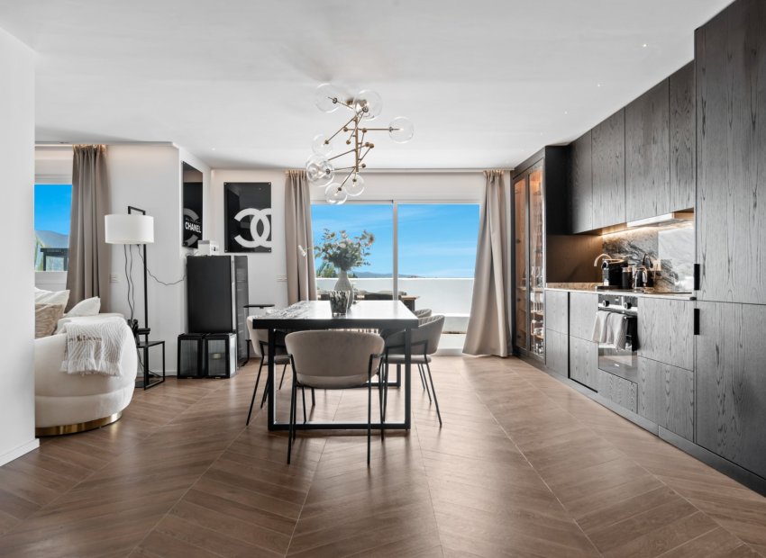 Resale - Apartments - Flats - Marbella - Nueva Andalucía
