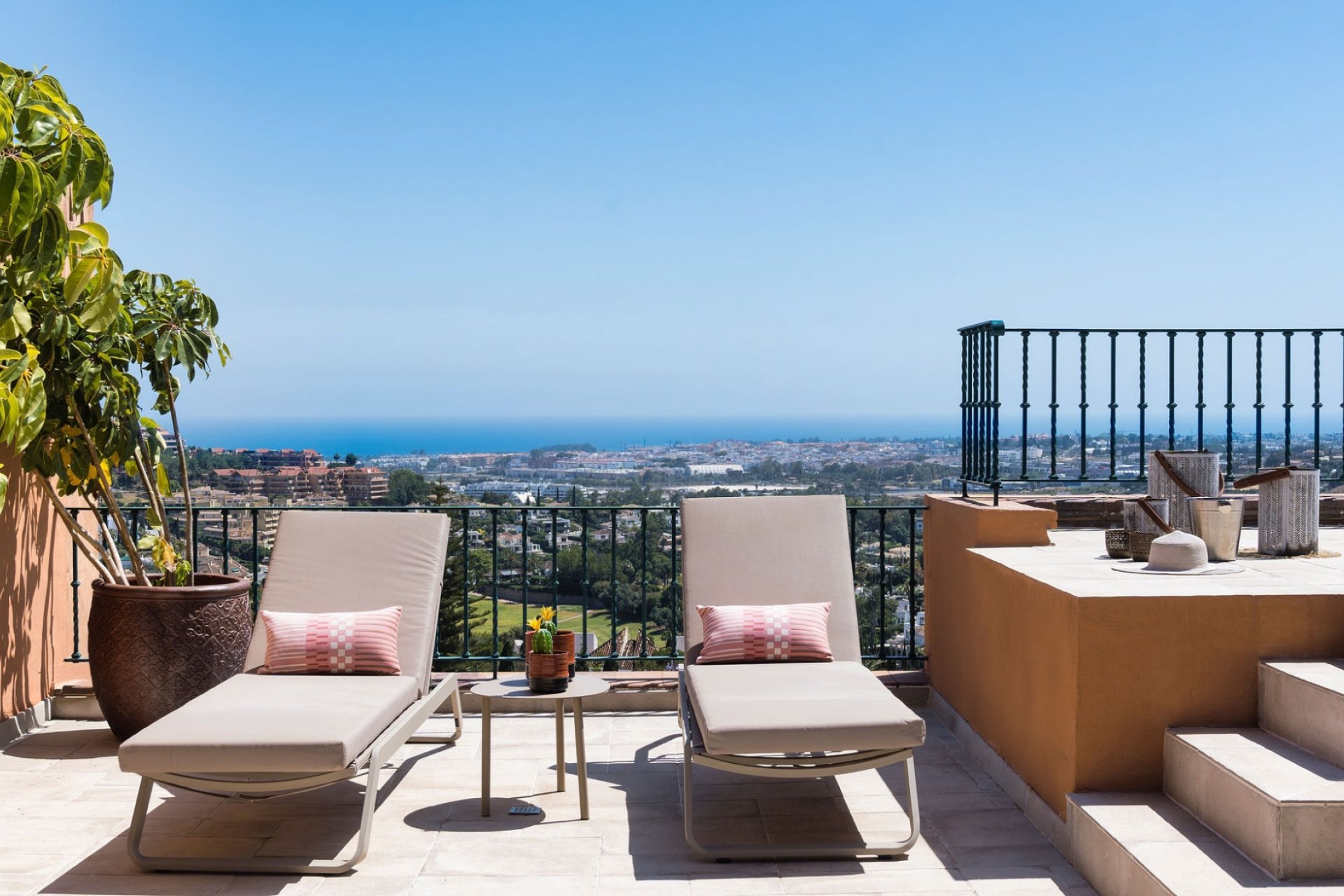 Resale - Apartments - Flats - Marbella - Nueva Andalucía