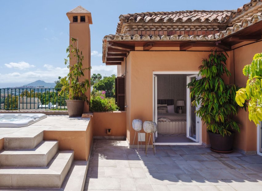 Resale - Apartments - Flats - Marbella - Nueva Andalucía