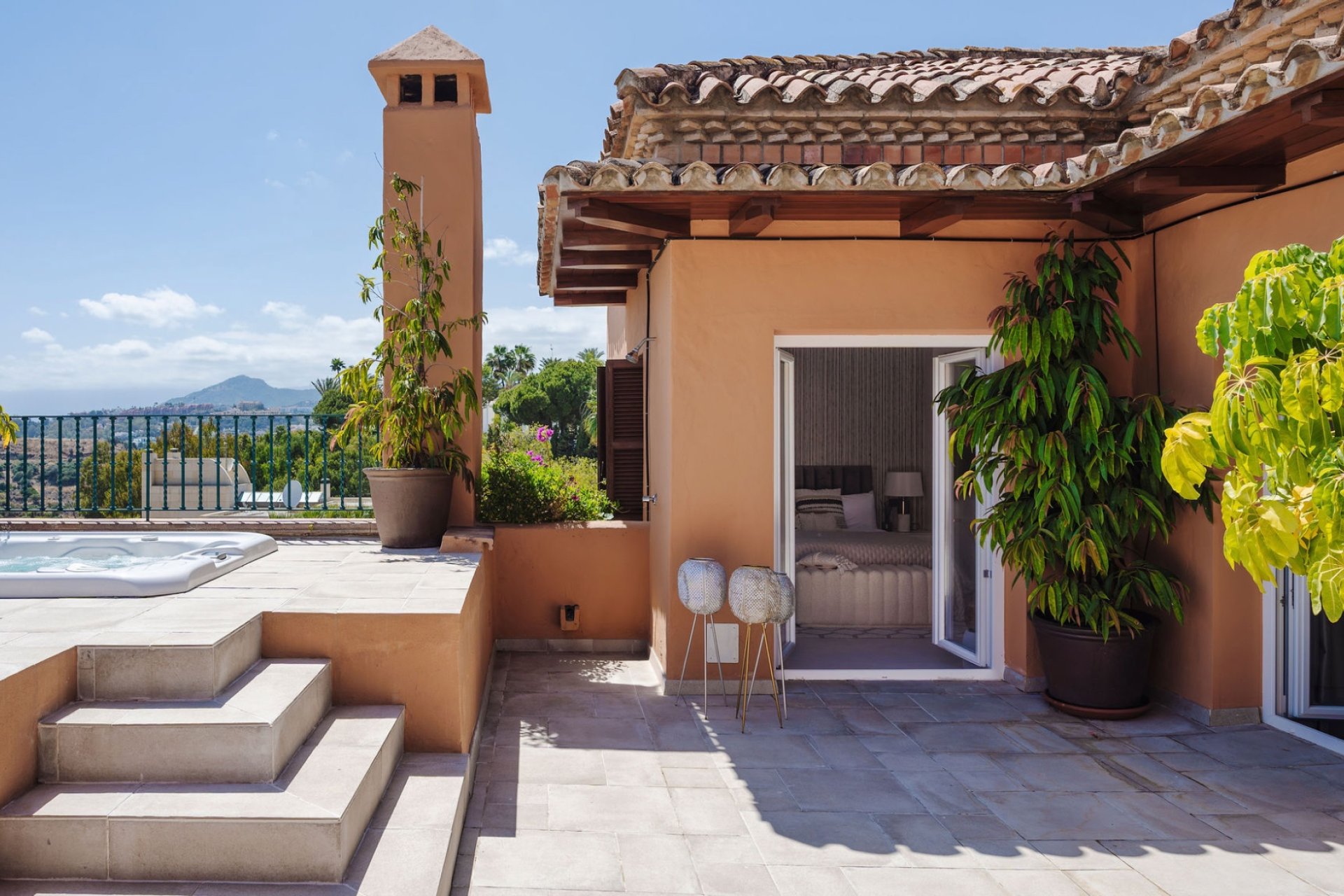 Resale - Apartments - Flats - Marbella - Nueva Andalucía