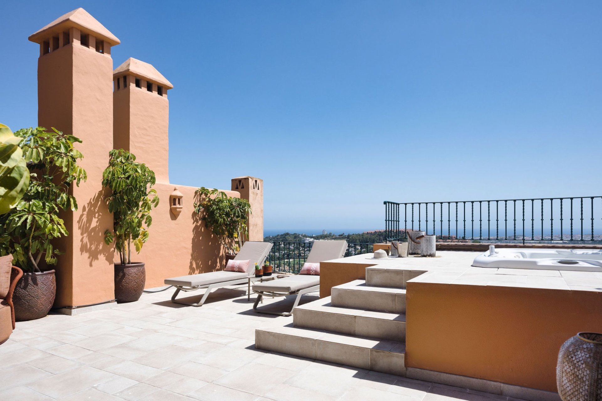 Resale - Apartments - Flats - Marbella - Nueva Andalucía
