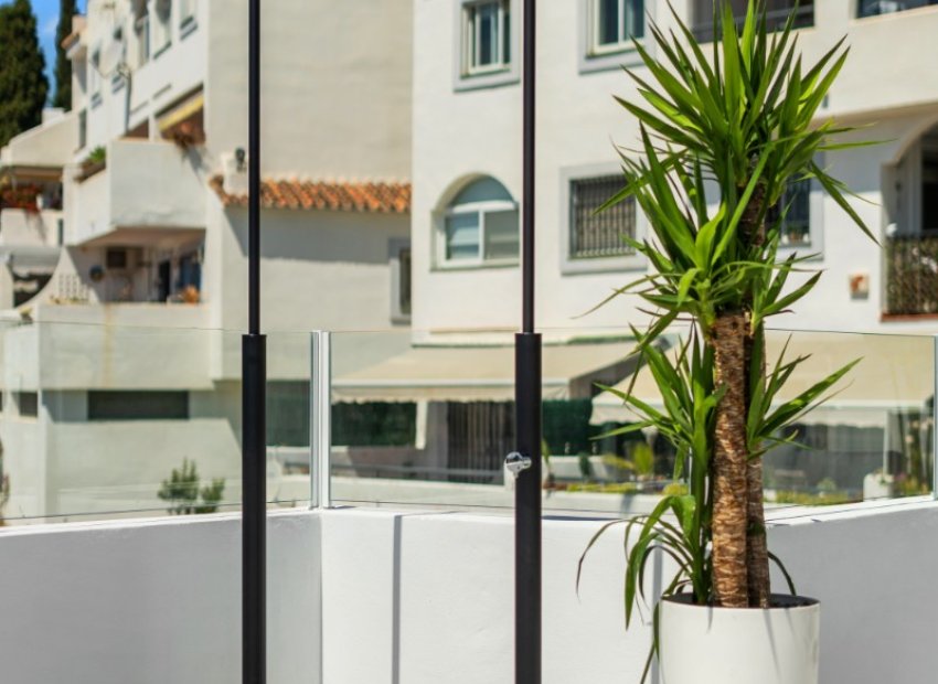 Resale - Apartments - Flats - Marbella - Nueva Andalucía