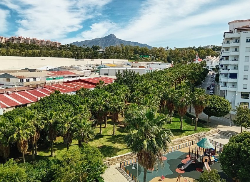 Resale - Apartments - Flats - Marbella - Nueva Andalucía