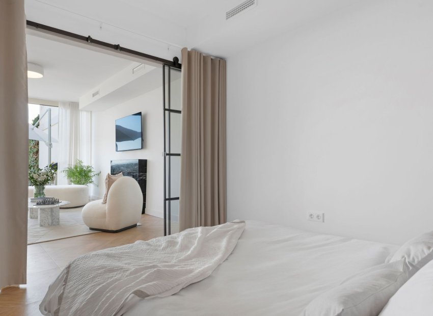Resale - Apartments - Flats - Marbella - Nueva Andalucía