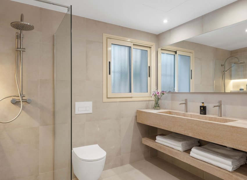Resale - Apartments - Flats - Marbella - Nueva Andalucía