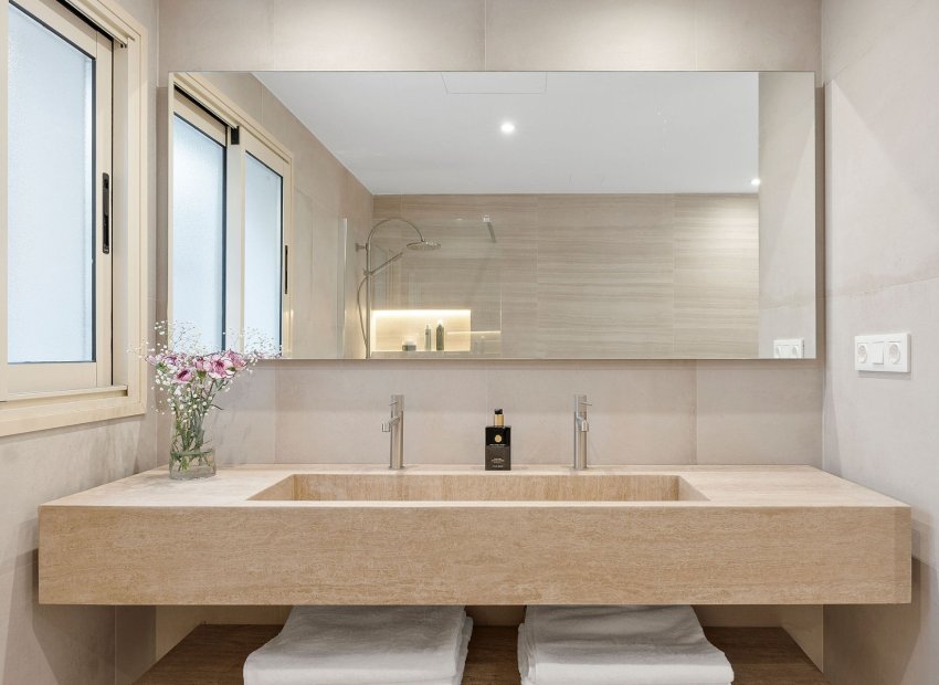 Resale - Apartments - Flats - Marbella - Nueva Andalucía