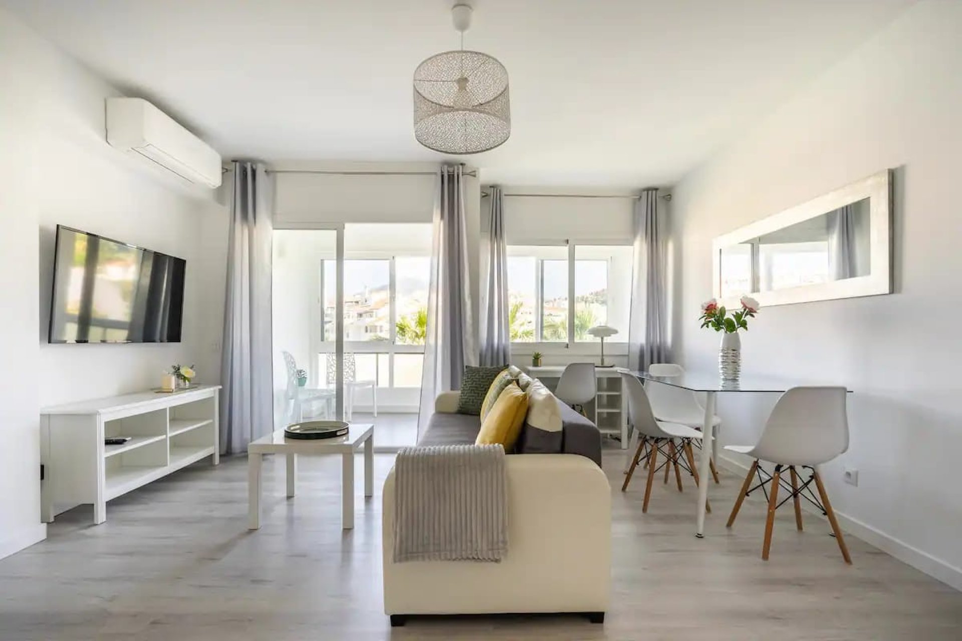 Resale - Apartments - Flats - Marbella - Nueva Andalucía