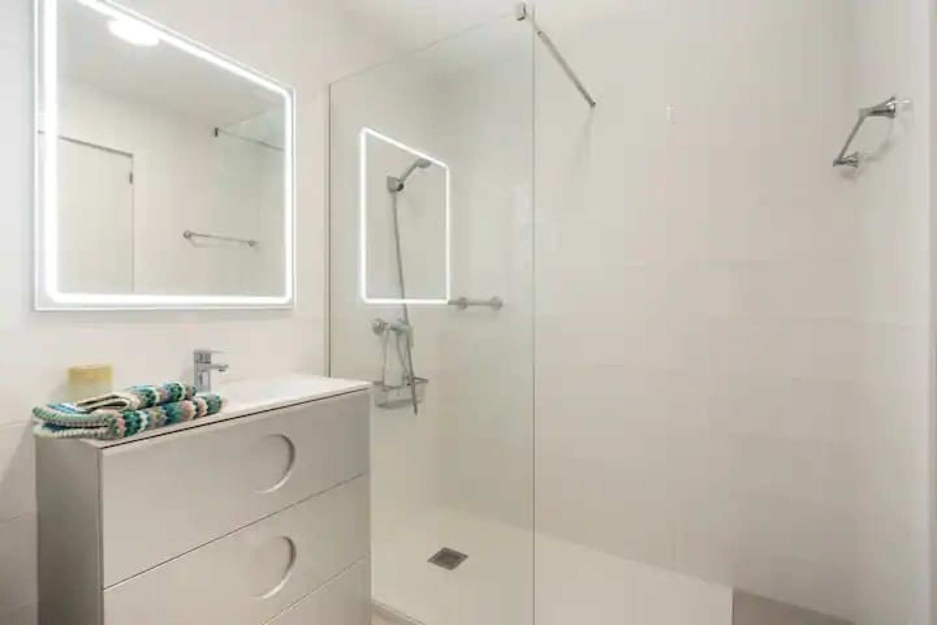 Resale - Apartments - Flats - Marbella - Nueva Andalucía