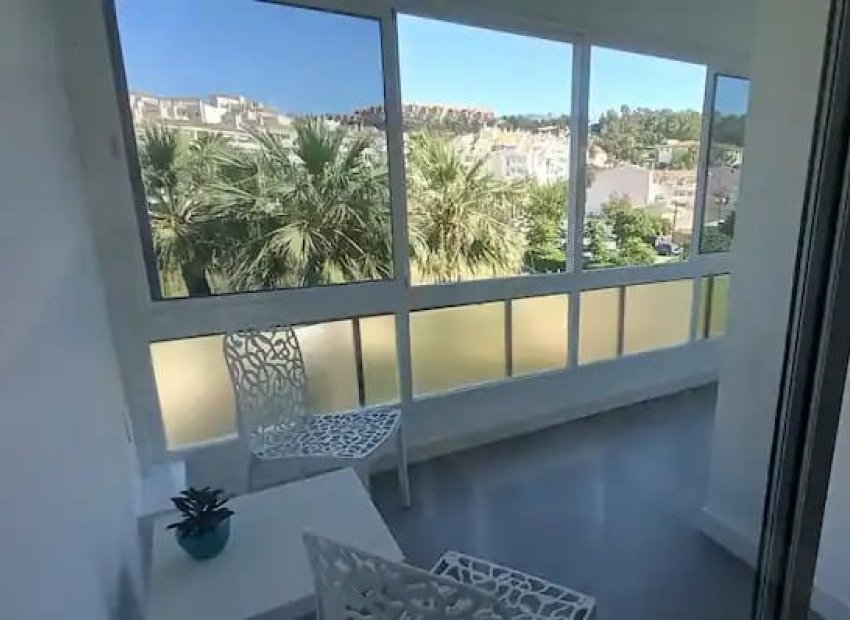 Resale - Apartments - Flats - Marbella - Nueva Andalucía