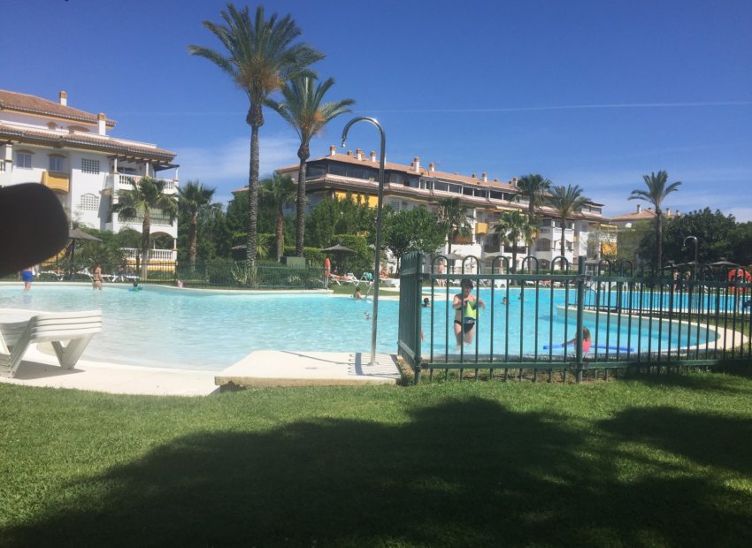 Resale - Apartments - Flats - Marbella - Nueva Andalucía