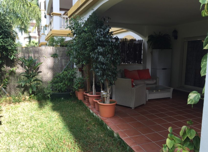 Resale - Apartments - Flats - Marbella - Nueva Andalucía