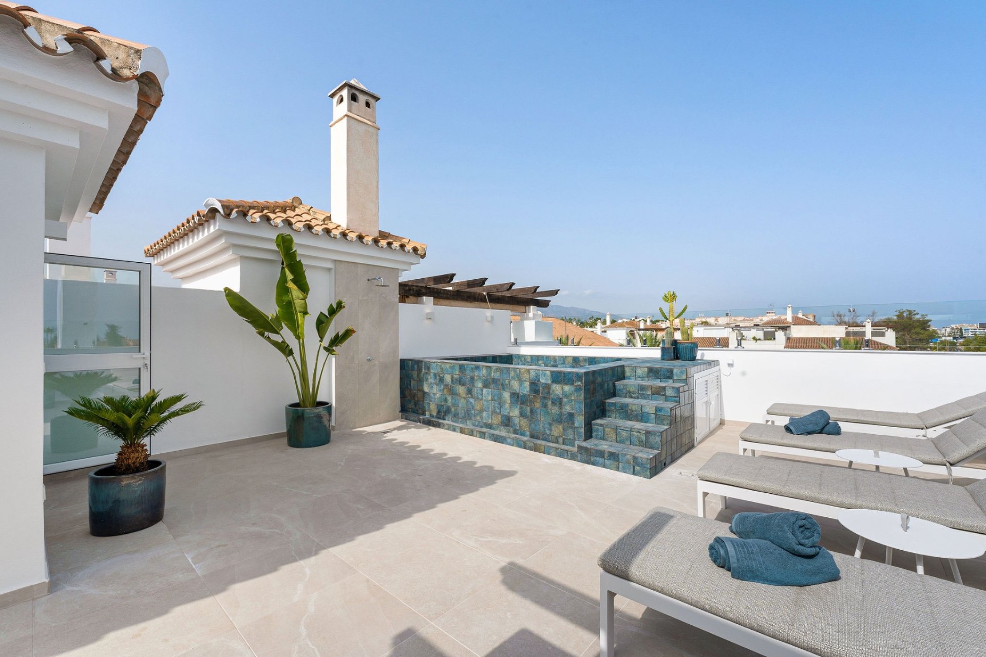 Resale - Apartments - Flats - Marbella - Nueva Andalucía