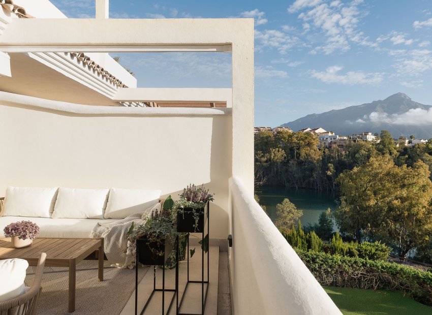 Resale - Apartments - Flats - Marbella - Nueva Andalucía