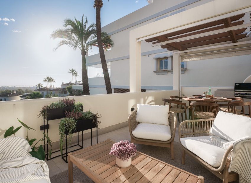 Resale - Apartments - Flats - Marbella - Nueva Andalucía