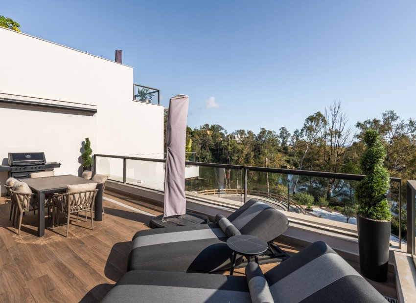 Resale - Apartments - Flats - Marbella - Nueva Andalucía