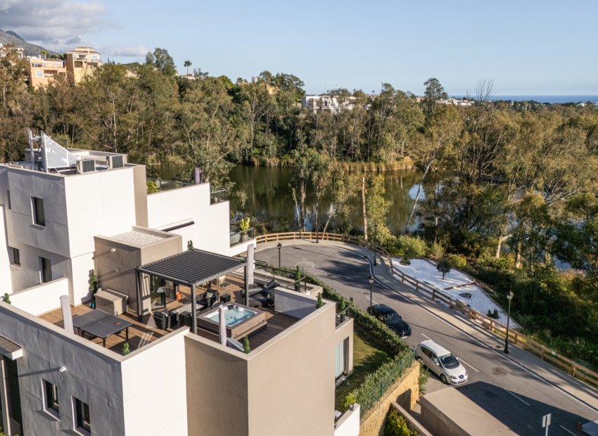 Resale - Apartments - Flats - Marbella - Nueva Andalucía