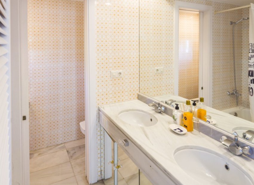 Resale - Apartments - Flats - Marbella - Puerto Banús